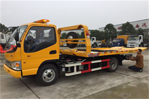 独山哪里有拖车服务