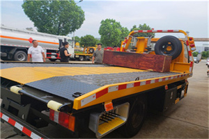 独山附近拖车电话号码服务